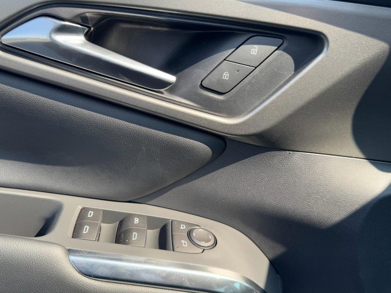 New 2026 Chevrolet Traverse LT w/ Driver Confidence Package image 35