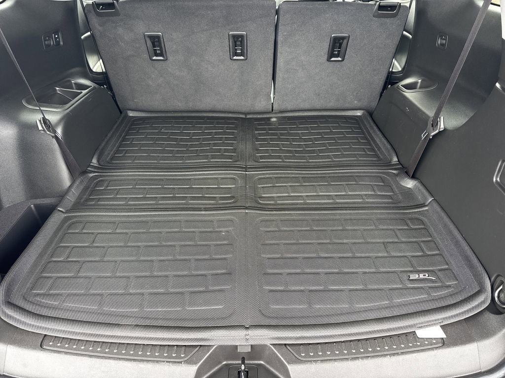 Used 2023 GMC Acadia SLT image 18