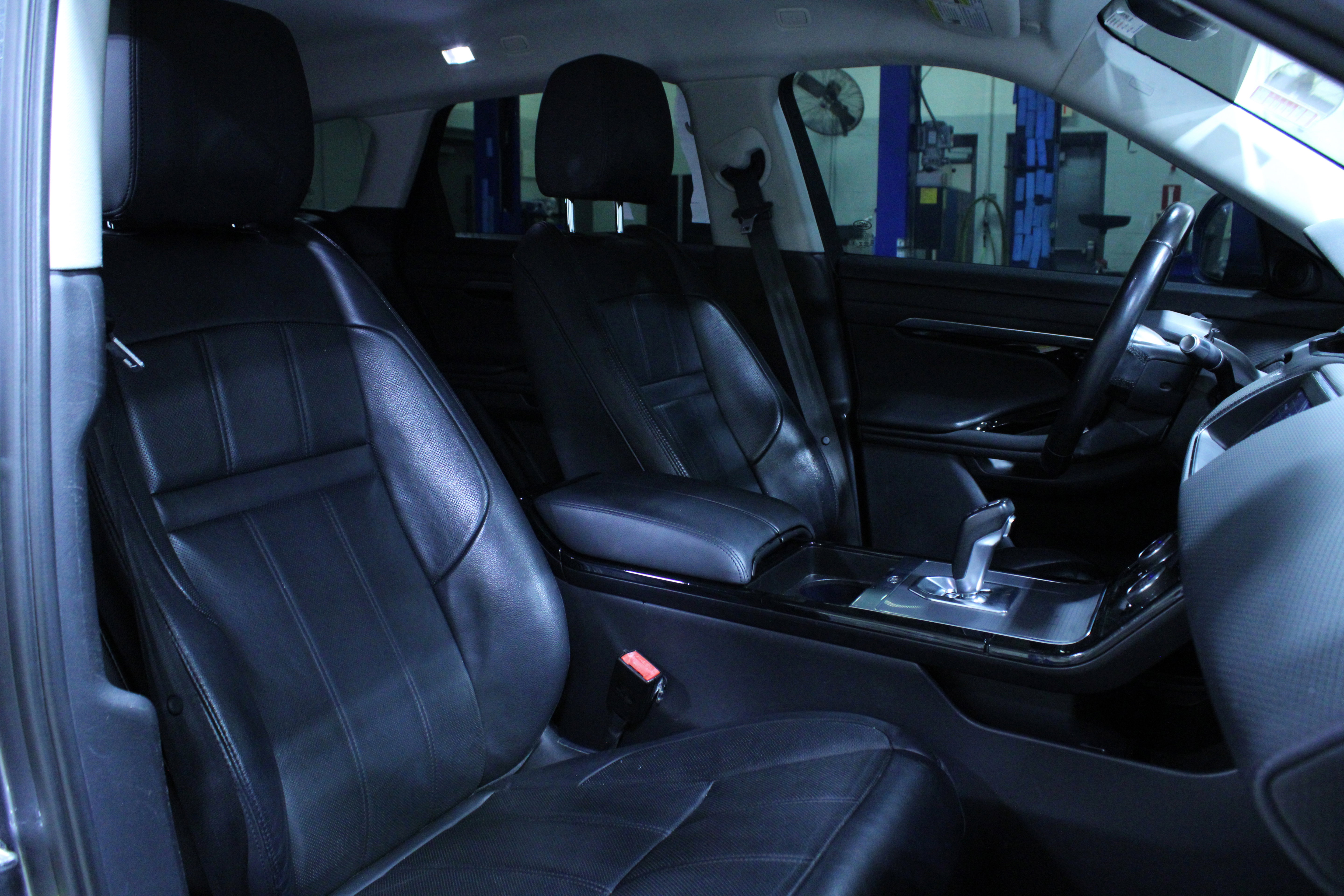 Used 2020 Land Rover Range Rover Evoque S image 27