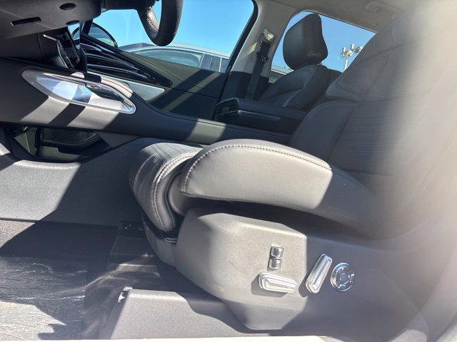 New 2026 Lincoln Nautilus Reserve AWD/4WD image 2