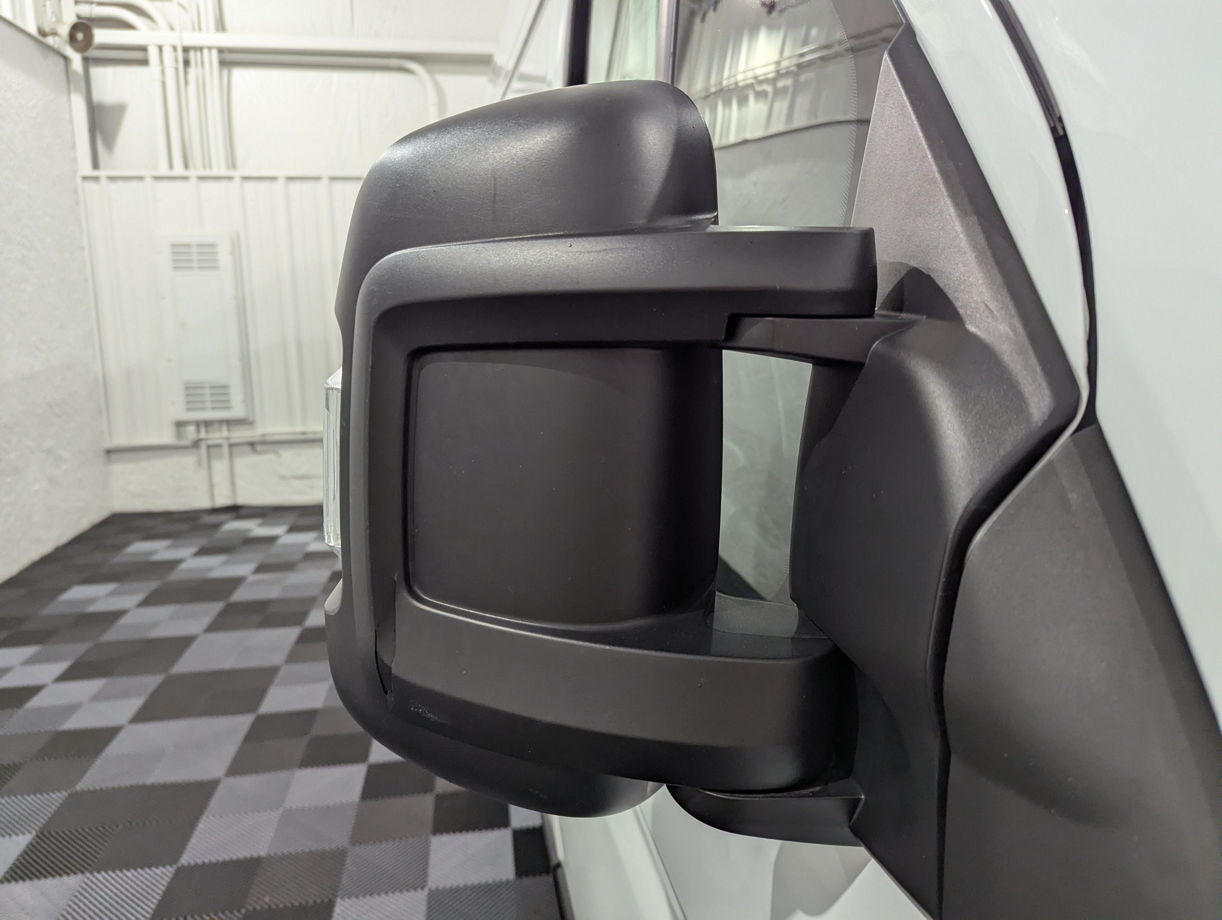 Used 2024 RAM ProMaster 2500 w/ Convenience Group FWD image 7