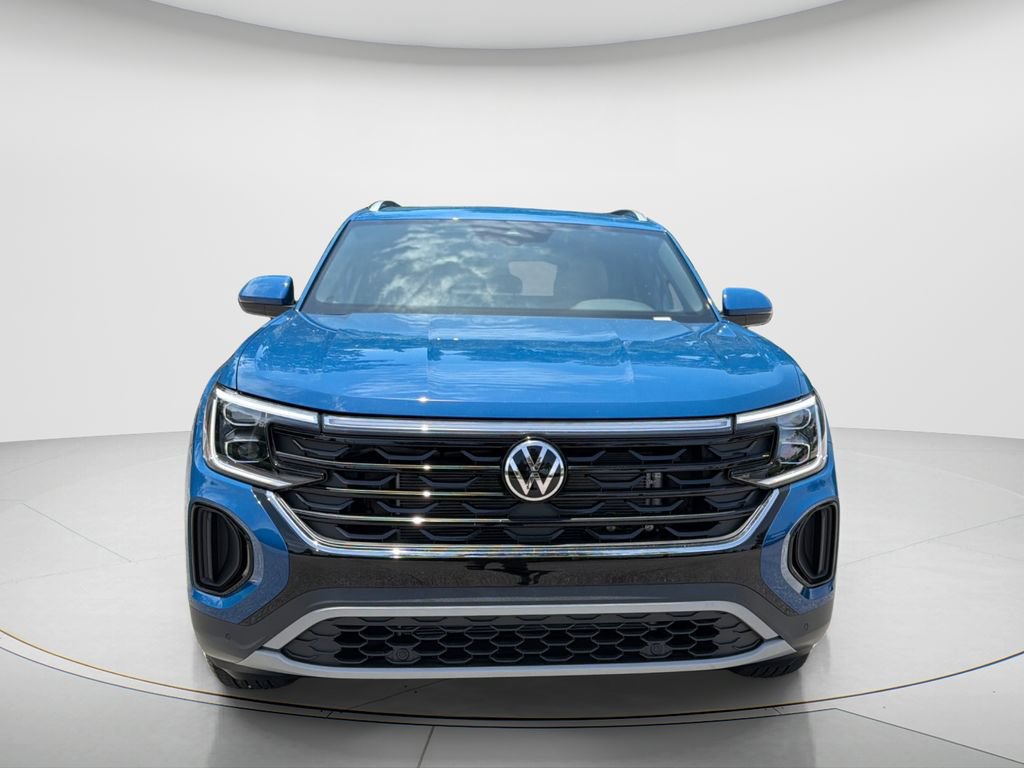 New 2026 Volkswagen Atlas Cross Sport SE FWD image 2