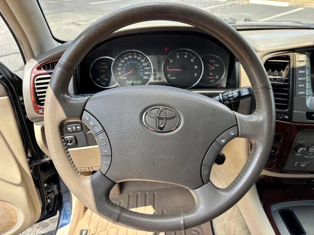 Used 2004 Toyota Land Cruiser w/ Convenience Pkg AWD/4WD image 34