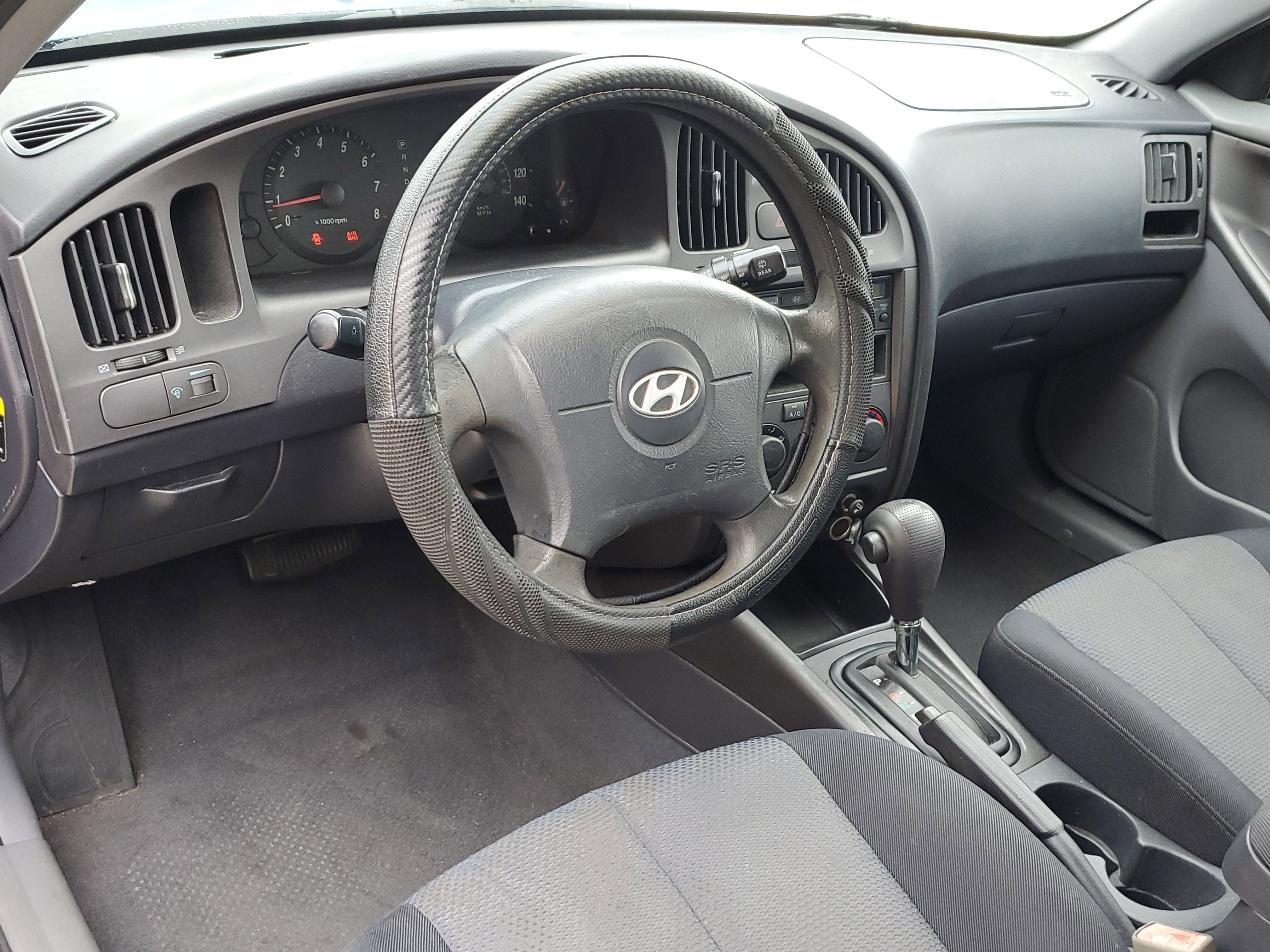 Used 2005 Hyundai Elantra GLS FWD image 15