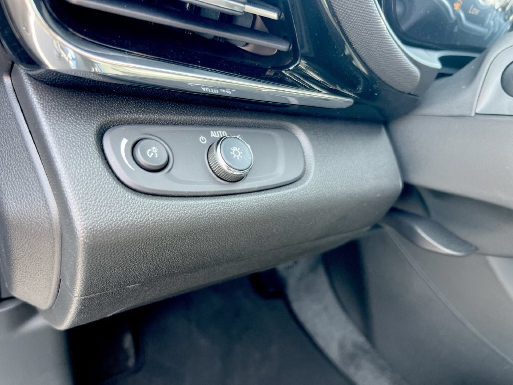 New 2026 Buick Envista Sport Touring w/ Convenience I Package FWD image 16