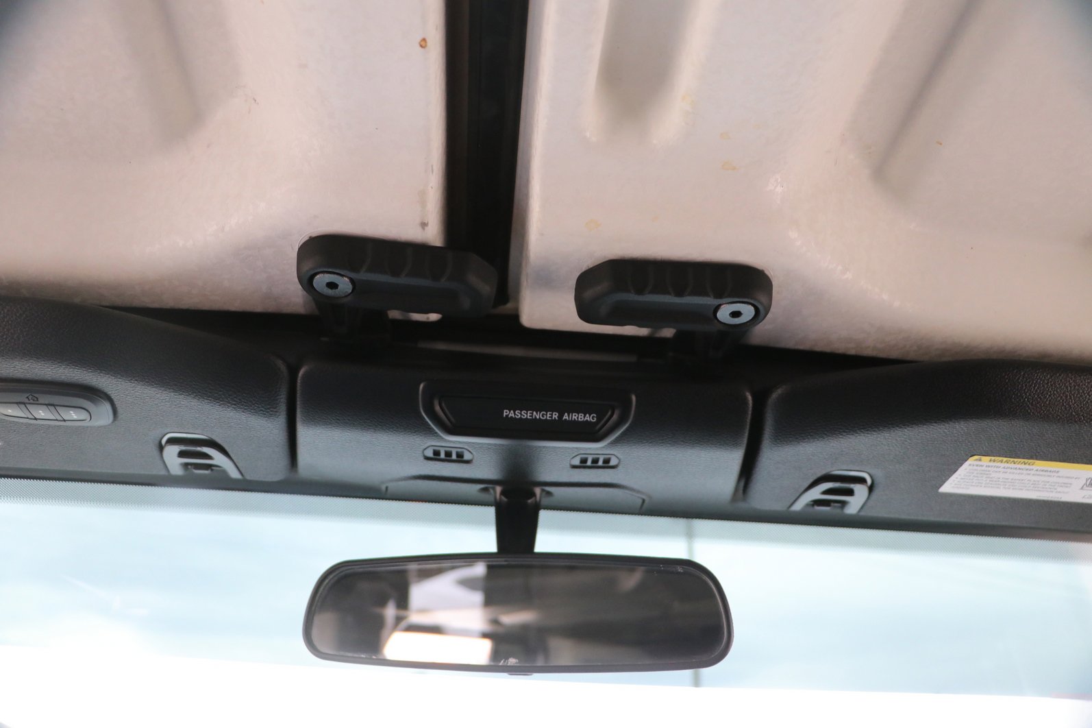 Used 2018 Jeep Wrangler Unlimited Sahara AWD/4WD image 26