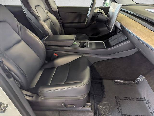 Used 2021 Tesla Model Y Long Range AWD/4WD image 21