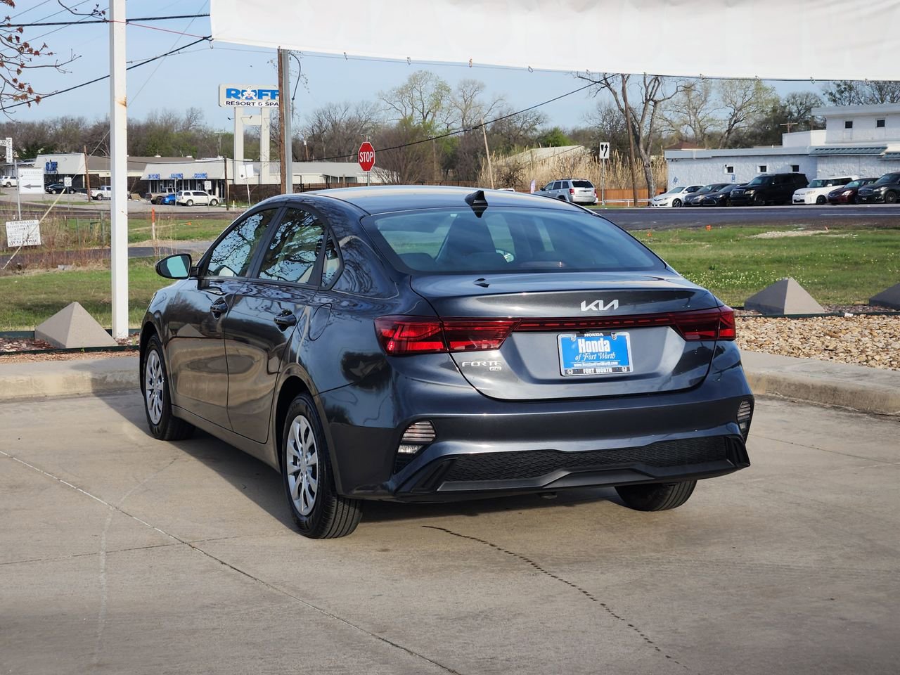 Used 2024 Kia Forte LX image 7