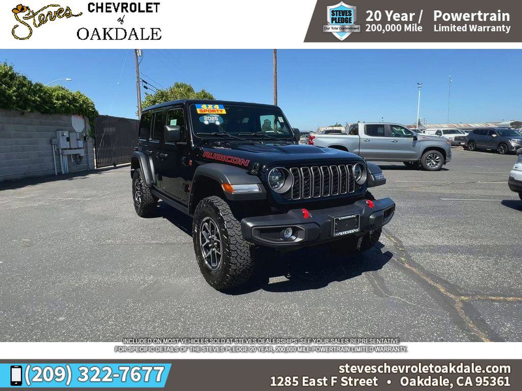 Used 2025 Jeep Wrangler Unlimited Rubicon AWD/4WD image 3