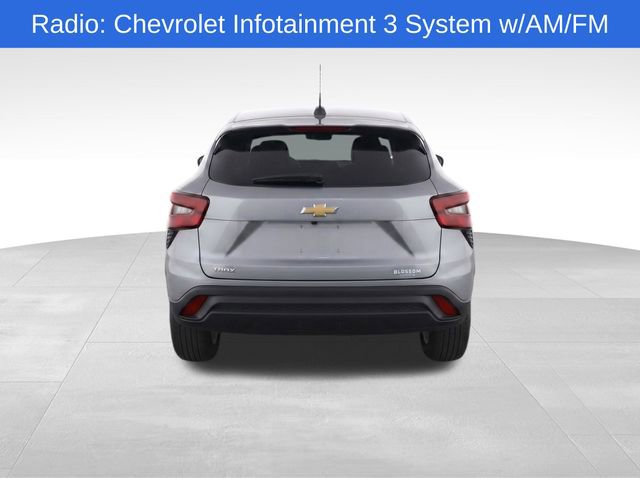 Used 2024 Chevrolet Trax LS w/ LS Convenience Package FWD image 7