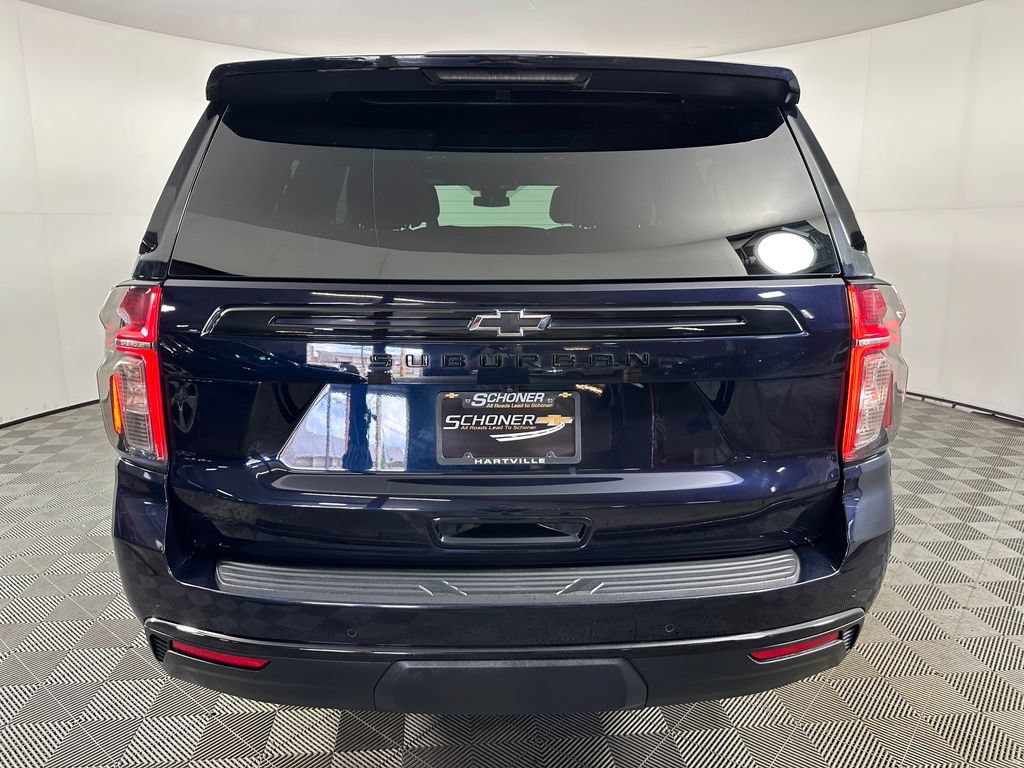 Used 2023 Chevrolet Suburban Z71 w/ Luxury Package AWD/4WD image 4