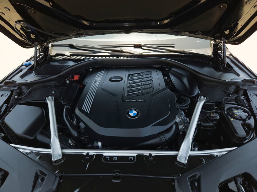 Used 2025 BMW 840i Coupe w/ M Sport Professional Package RWD image 23