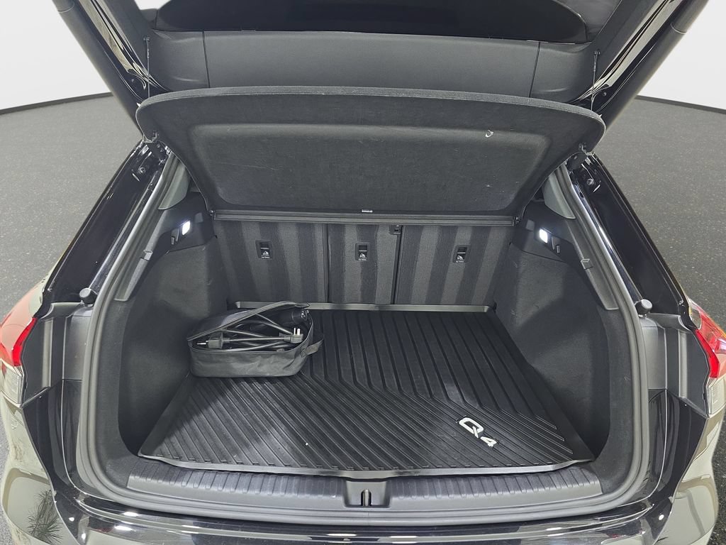Used 2024 Audi Q4 e-tron Premium Plus AWD/4WD image 14