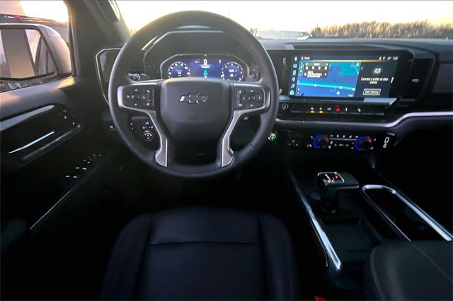 Used 2025 Chevrolet Silverado 1500 LT Trail Boss w/ Convenience Package II image 9