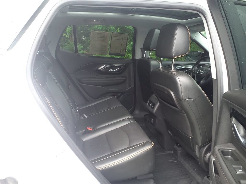 Used 2022 GMC Terrain AT4 w/ Tech Package AWD/4WD image 13