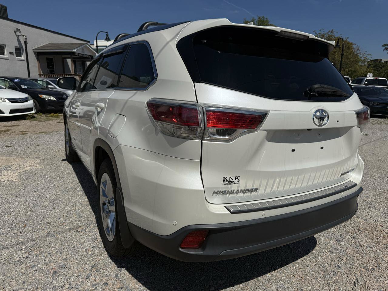 Used 2015 Toyota Highlander Limited AWD/4WD image 12
