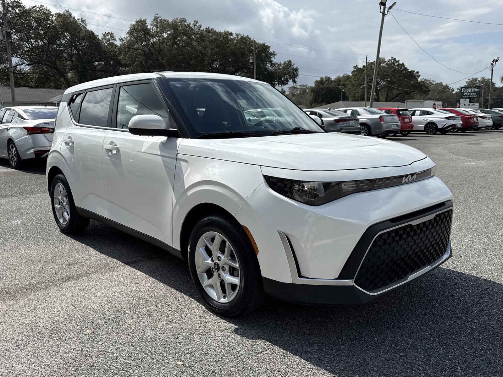 Used 2024 Kia Soul LX w/ LX Technology Package image 6