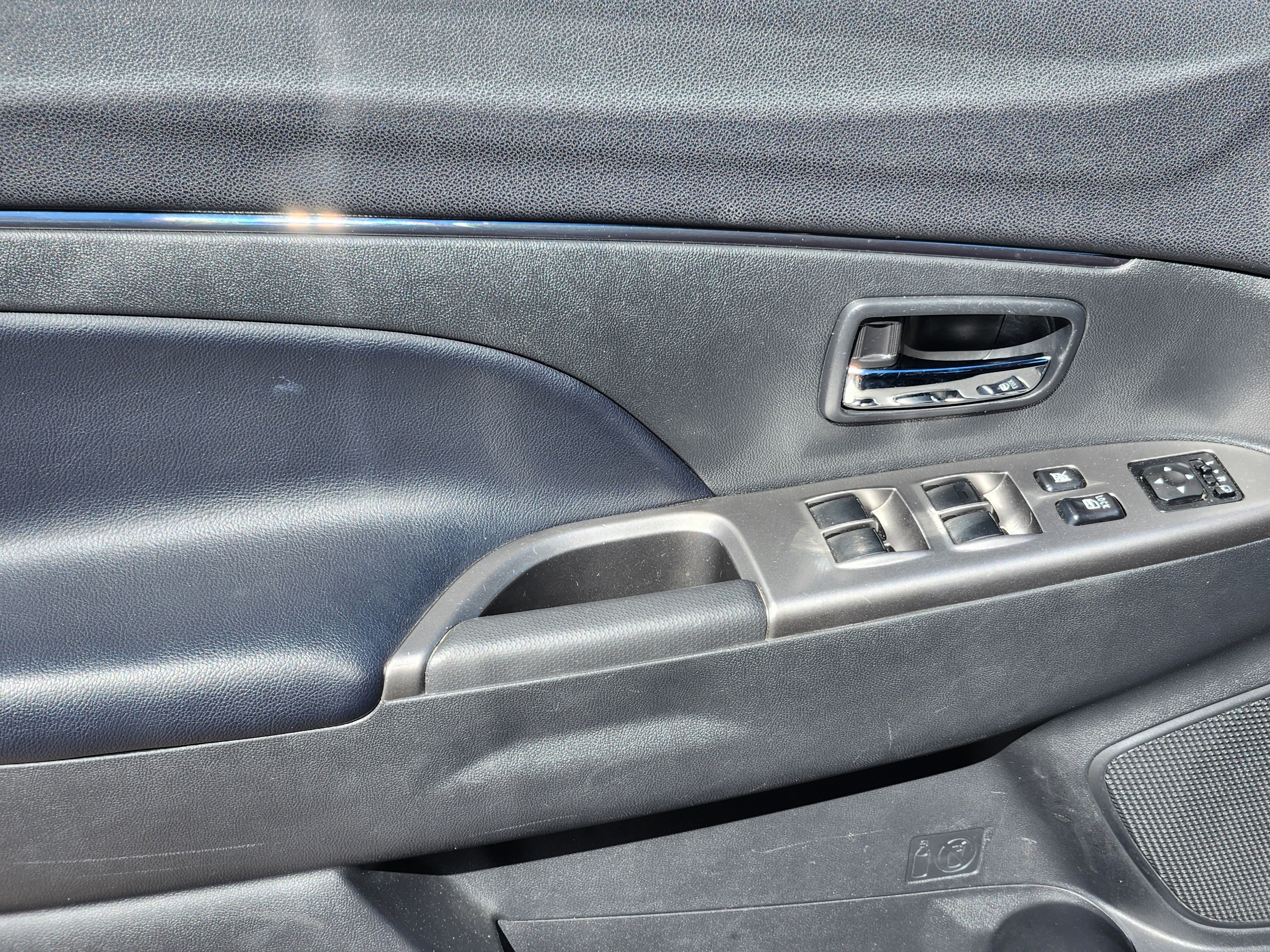 Used 2023 Mitsubishi Outlander Sport SE image 19