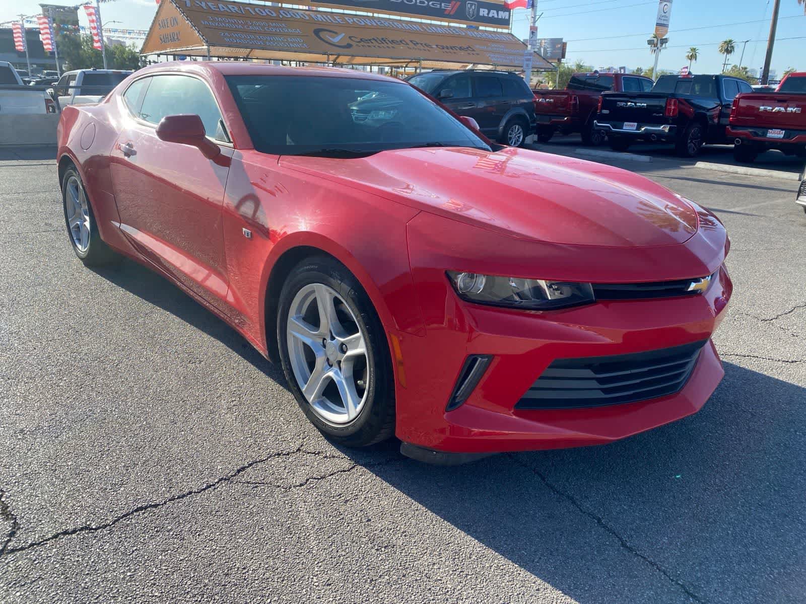 Used 2016 Chevrolet Camaro LT RWD image 3