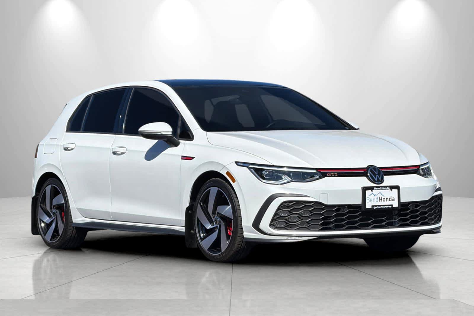 Used 2023 Volkswagen GTI SE FWD image 9