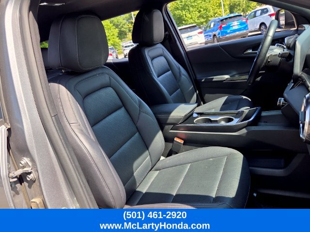 Used 2025 Chevrolet Equinox LT w/ Convenience Package II FWD image 17