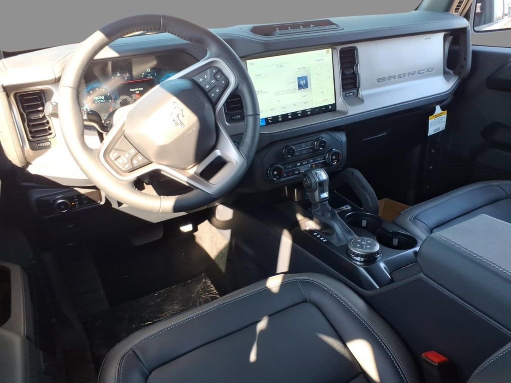 New 2025 Ford Bronco Outer Banks w/ Sasquatch Package image 6