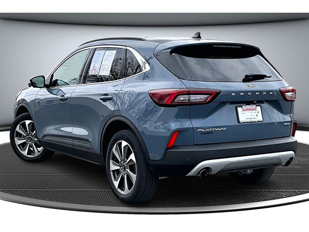 Used 2024 Ford Escape Platinum AWD/4WD image 2