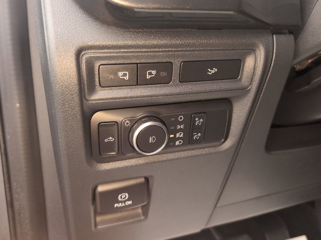 Used 2022 Ford F150 XLT w/ Equipment Group 302A High AWD/4WD image 14
