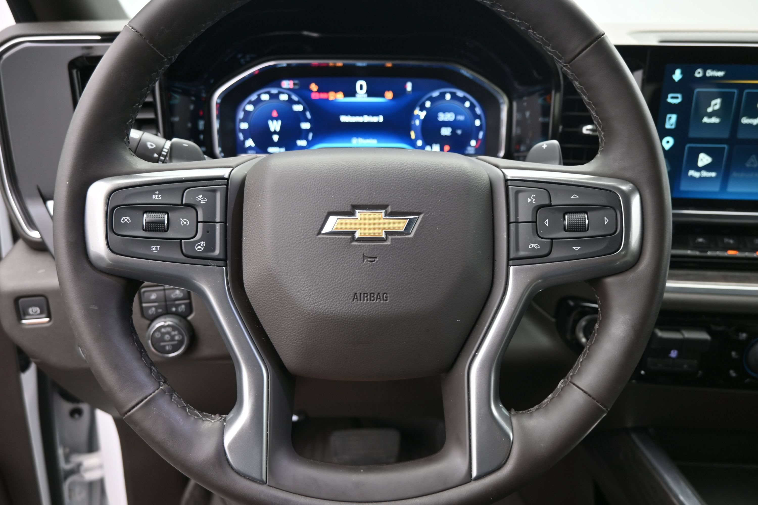 Used 2025 Chevrolet Silverado 1500 LTZ w/ LTZ Premium Package AWD/4WD image 13