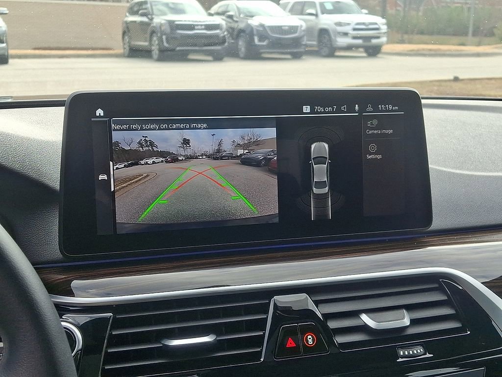 Used 2023 BMW 530i w/ Premium Package image 18