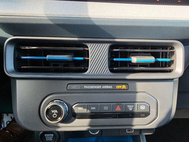 New 2025 Ford Maverick XLT w/ XLT Luxury Package image 17