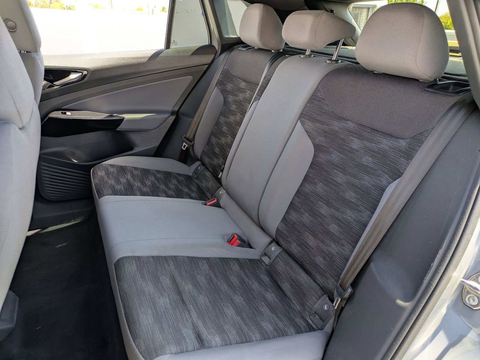 Used 2022 Volkswagen ID.4 Pro RWD image 30