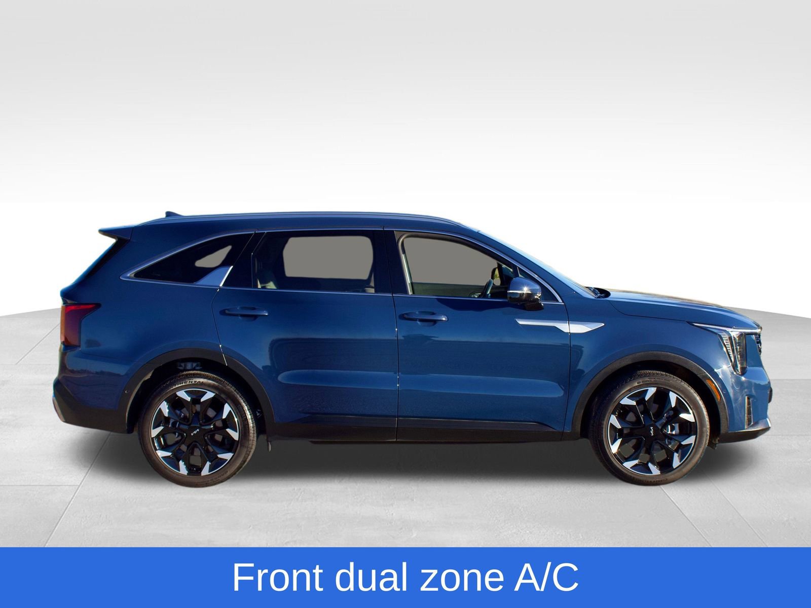 Used 2025 Kia Sorento SX FWD image 5