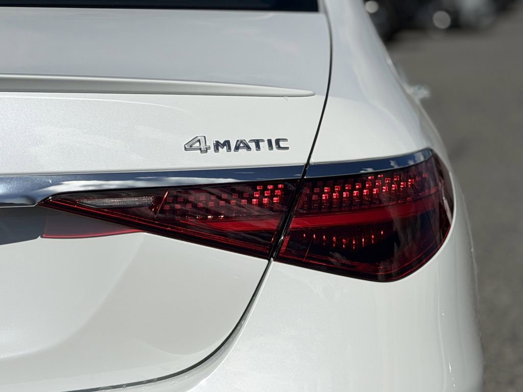 New 2026 Mercedes-Benz S 580e 4MATIC Sedan image 11