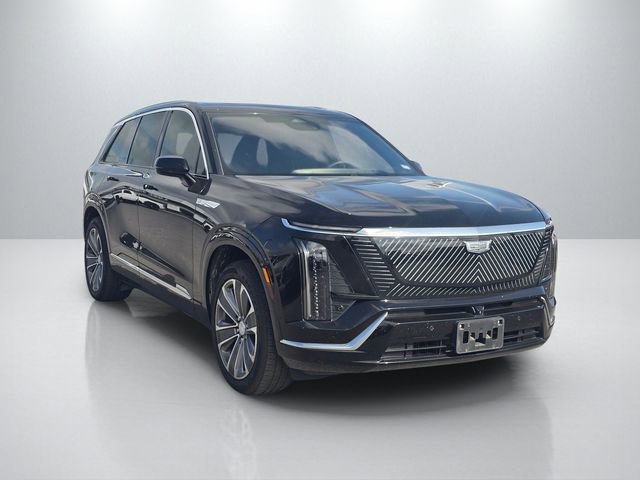Used 2026 Cadillac Vistiq Luxury image 3