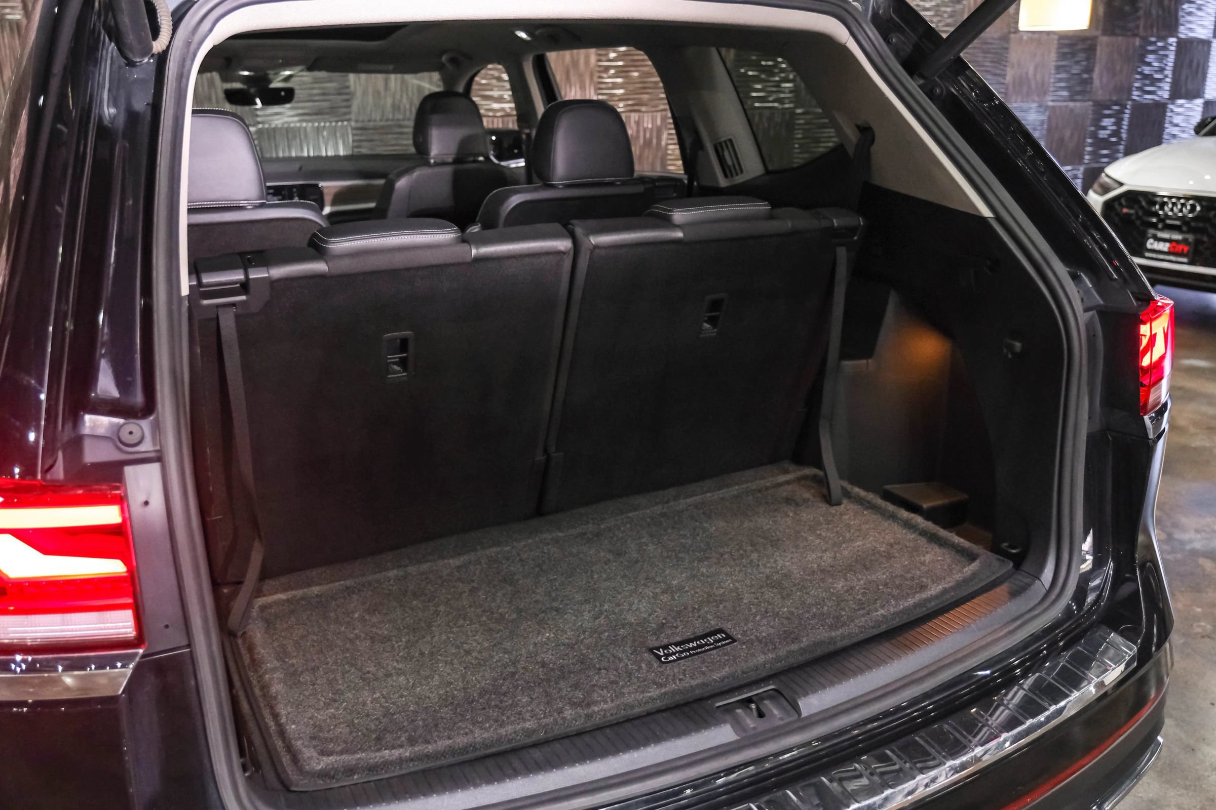 Used 2021 Volkswagen Atlas SEL AWD/4WD image 50