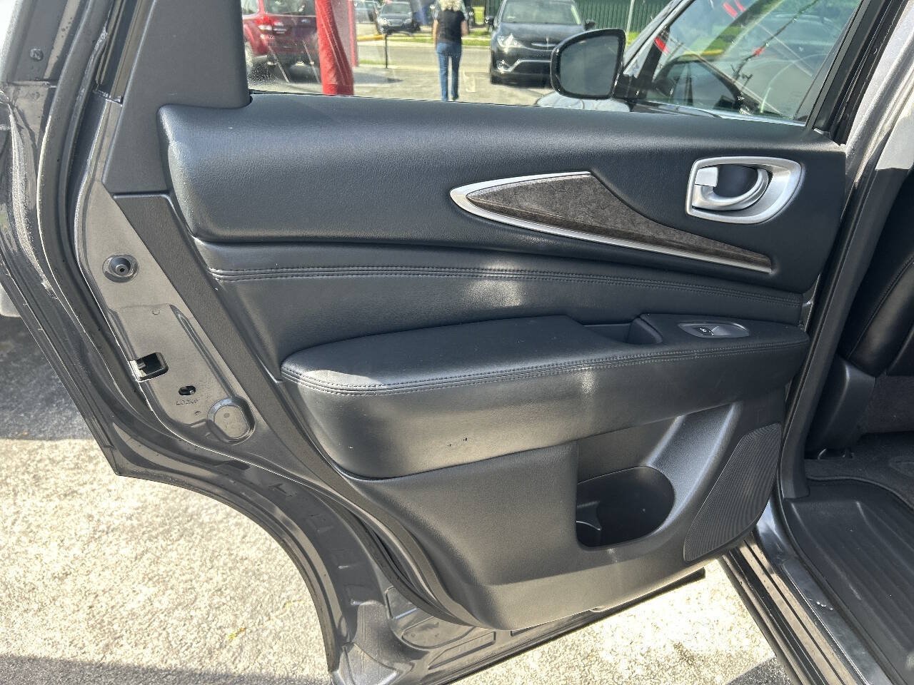 Used 2013 INFINITI JX35 AWD w/ Premium Pkg image 15