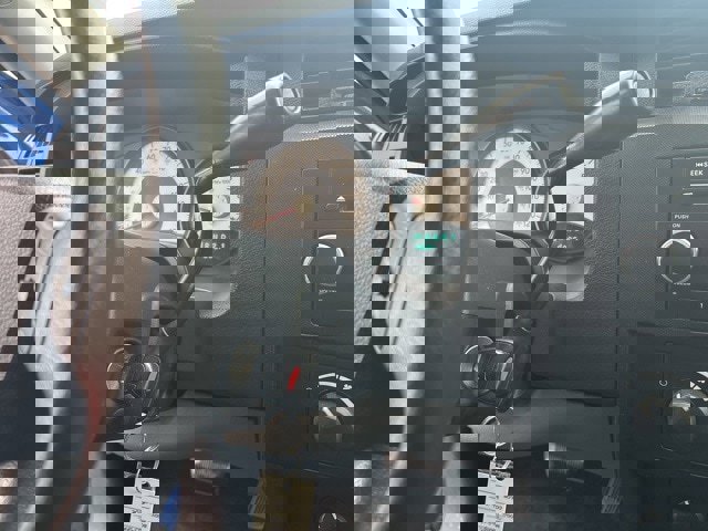 Used 2011 Dodge Dakota 4x4 Crew Cab image 18