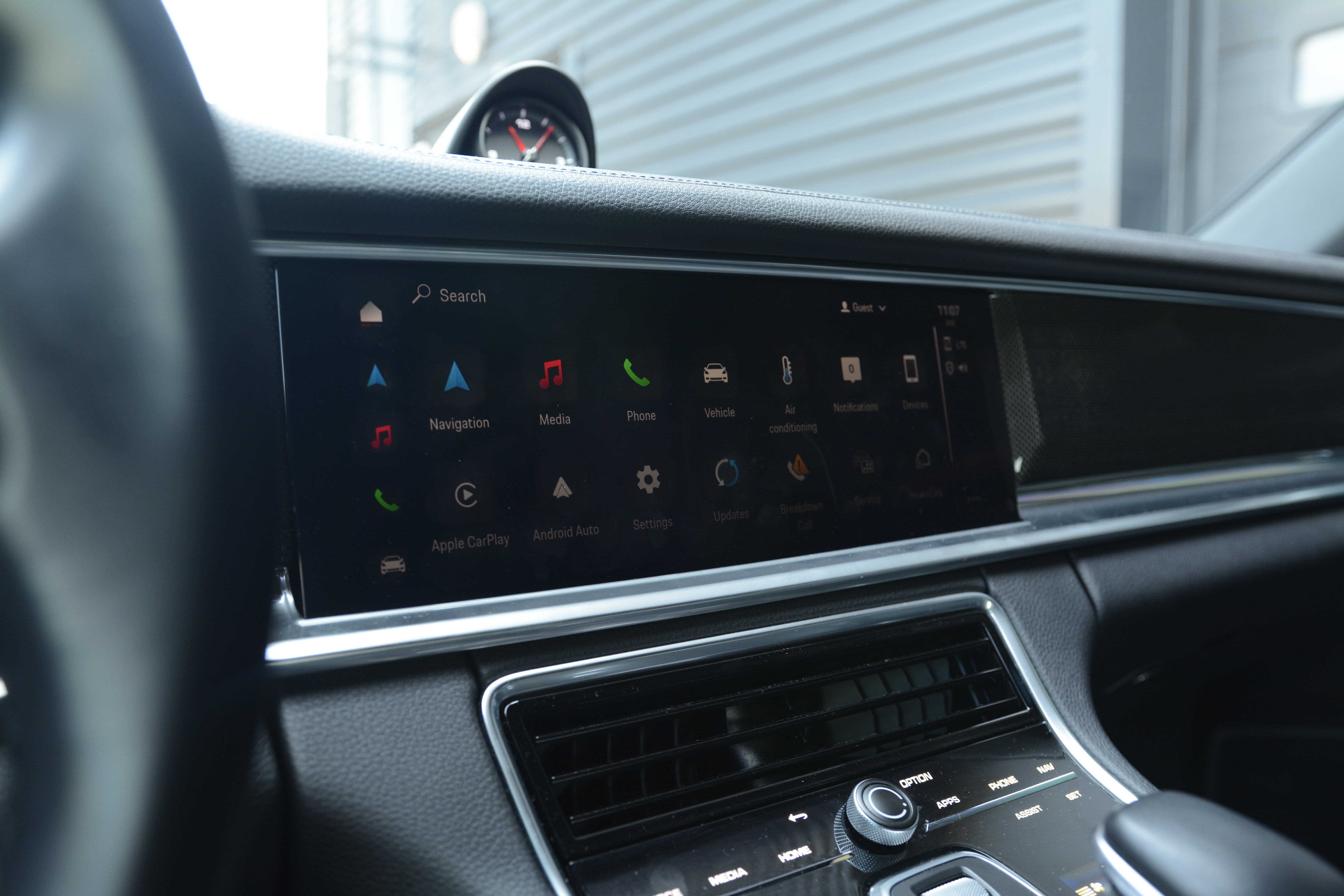 Certified 2023 Porsche Panamera Platinum Edition RWD image 22