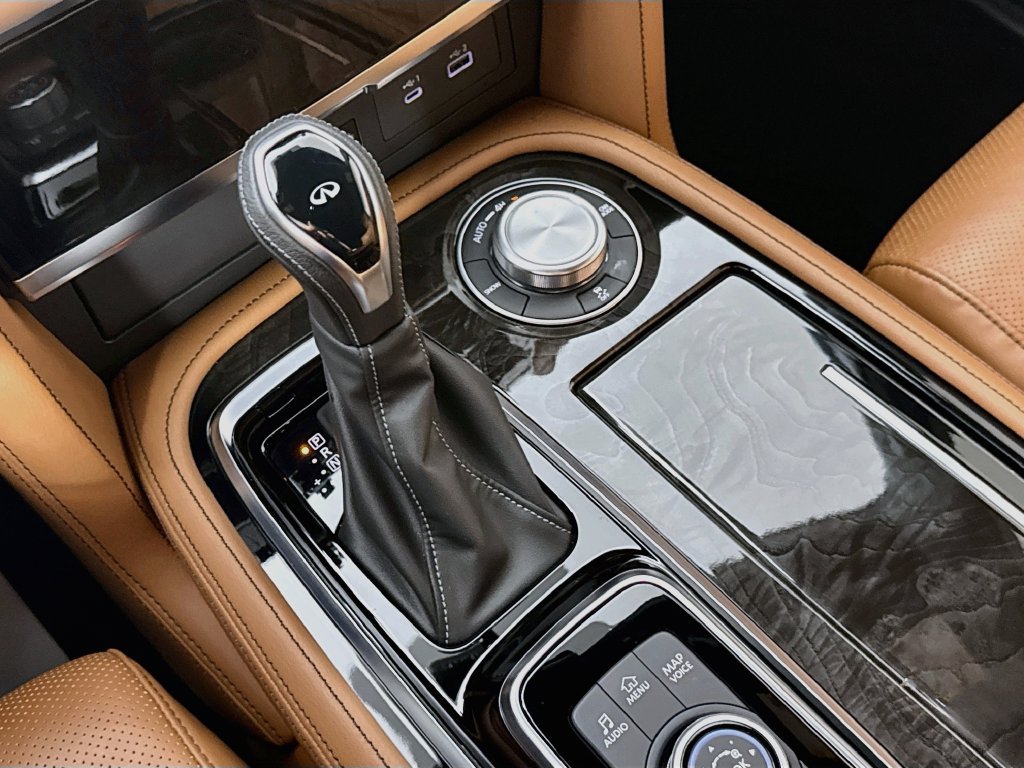 Certified 2024 INFINITI QX80 Sensory AWD/4WD image 23