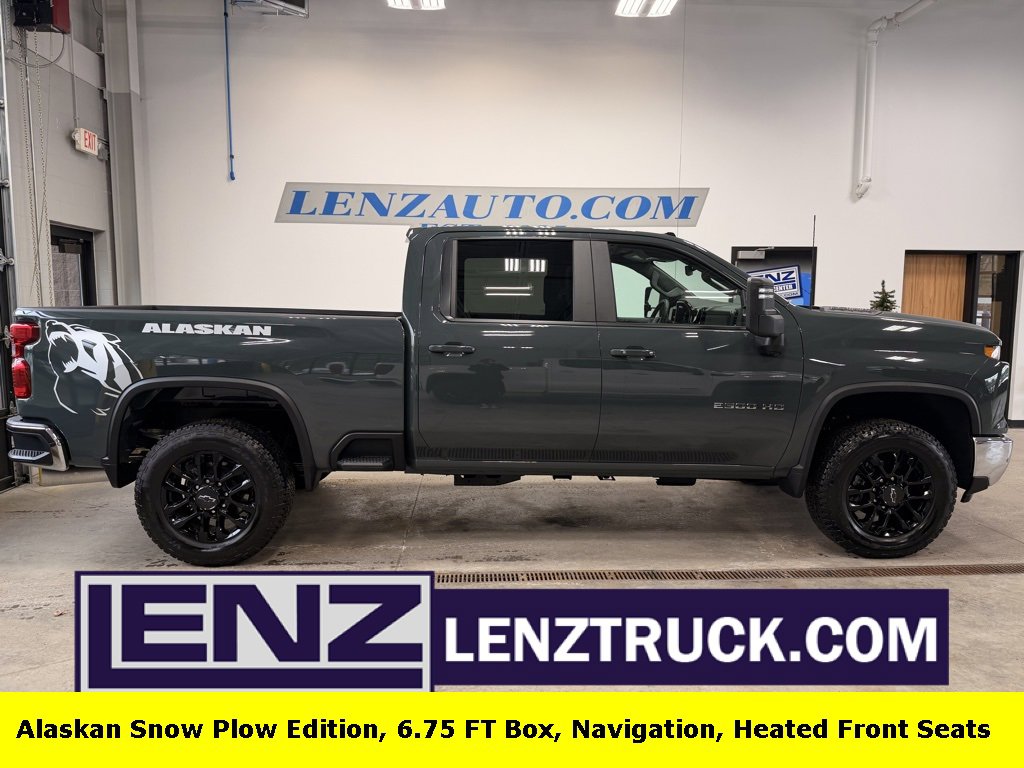 Used 2025 Chevrolet Silverado 2500 LT image 1