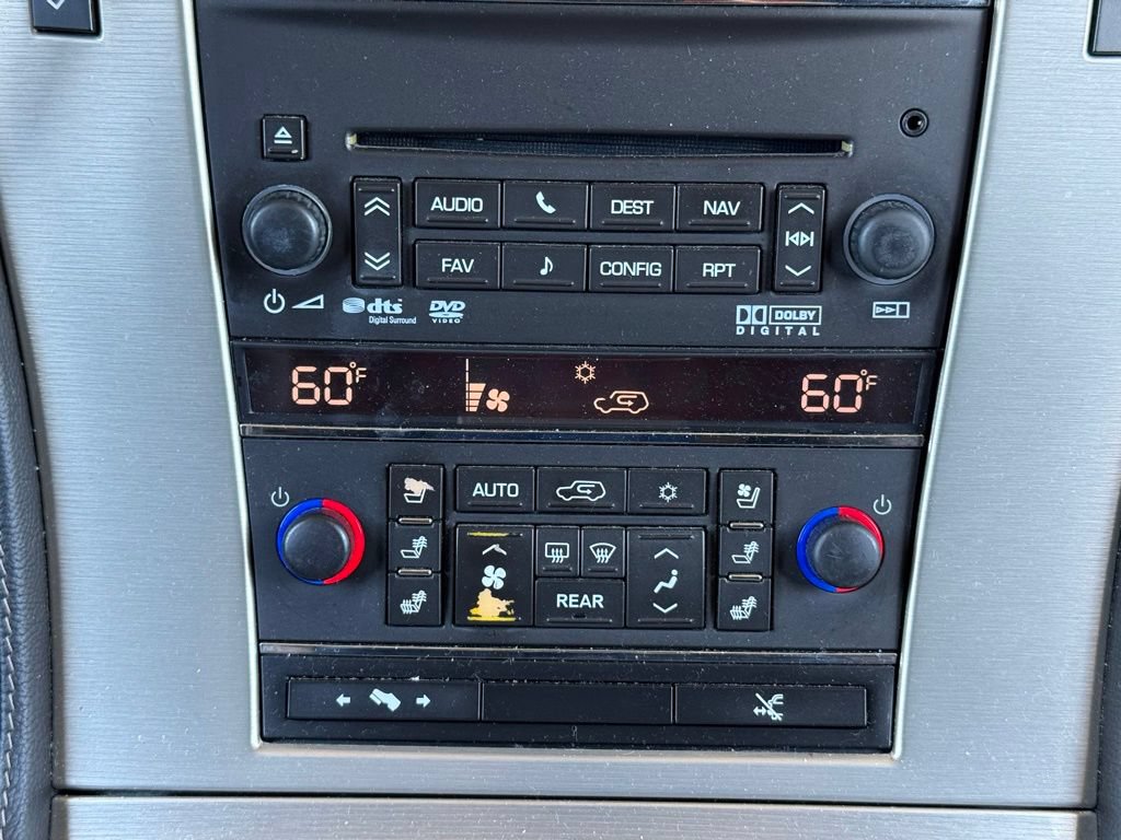 Used 2014 Cadillac Escalade Platinum RWD image 16