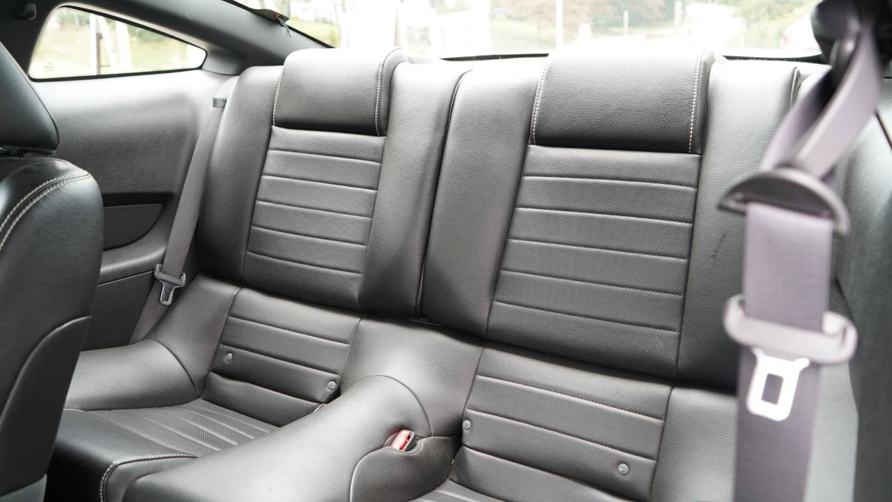 Used 2010 Ford Mustang GT RWD image 46