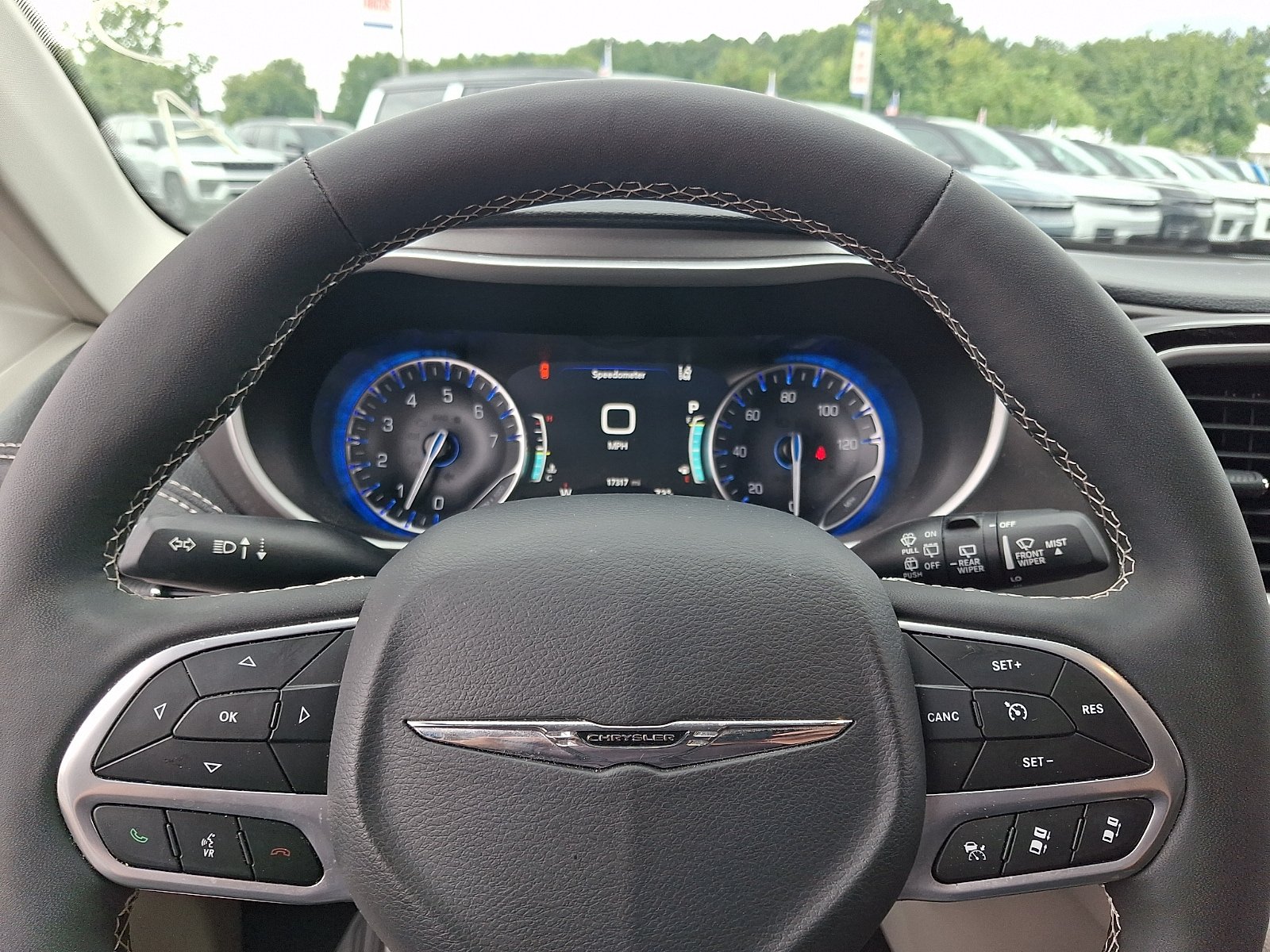 Certified 2024 Chrysler Pacifica Touring-L AWD/4WD image 19