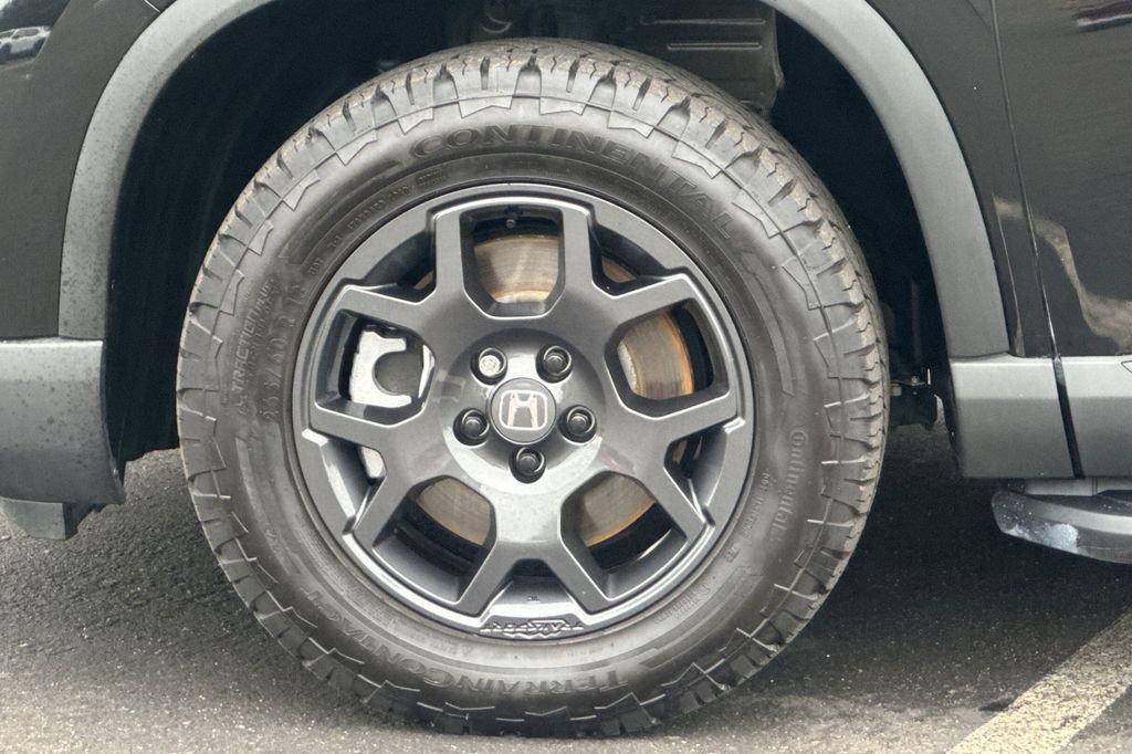 Certified 2025 Honda Pilot TrailSport image 28
