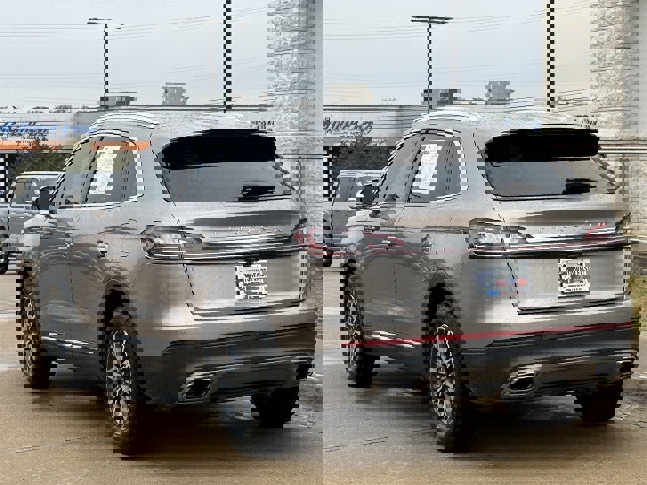 Used 2021 Lincoln Nautilus FWD image 5