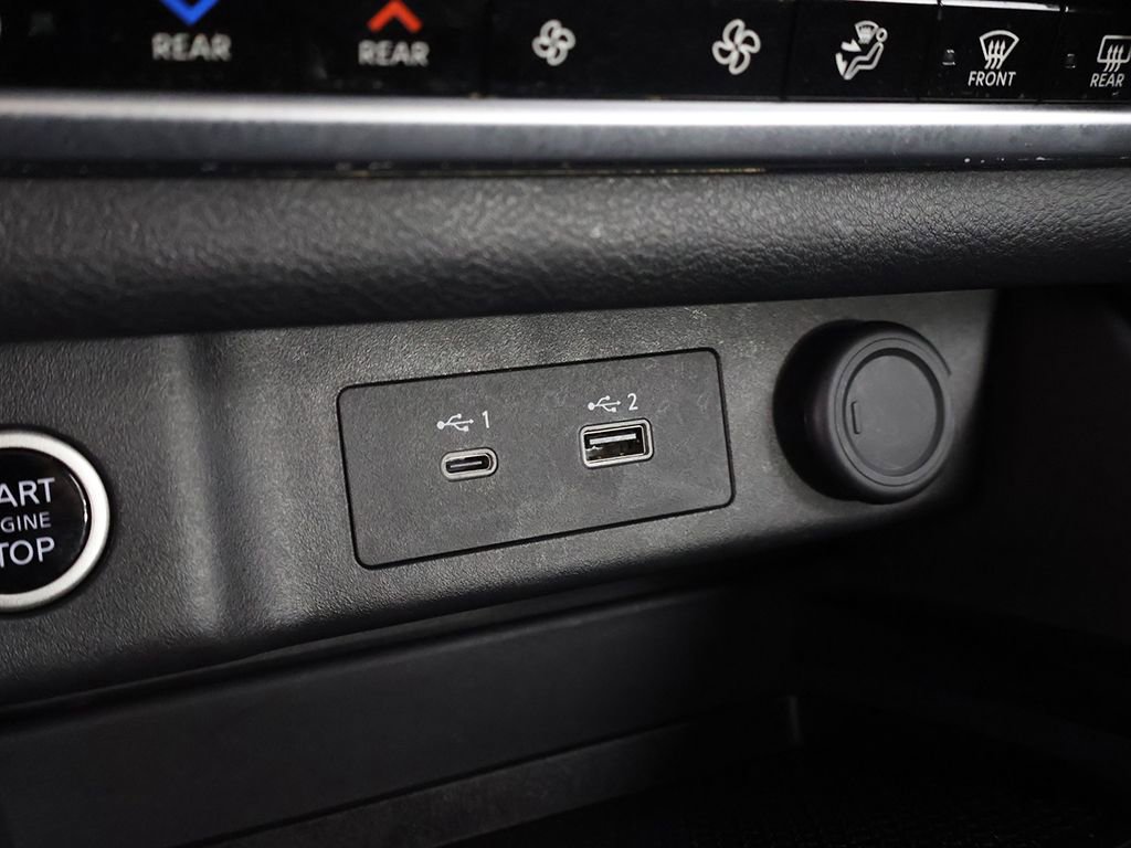 Used 2023 Nissan Rogue SL w/ SL Premium Package image 55