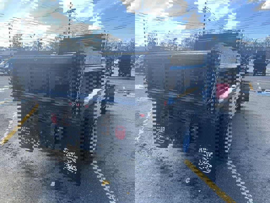 Used 2024 Ford F550 4x4 Regular Cab Super Duty image 5