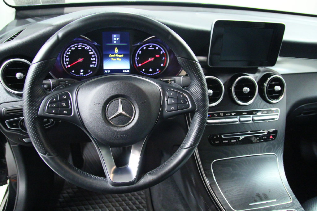 Certified 2019 Mercedes-Benz GLC 300 4MATIC image 17