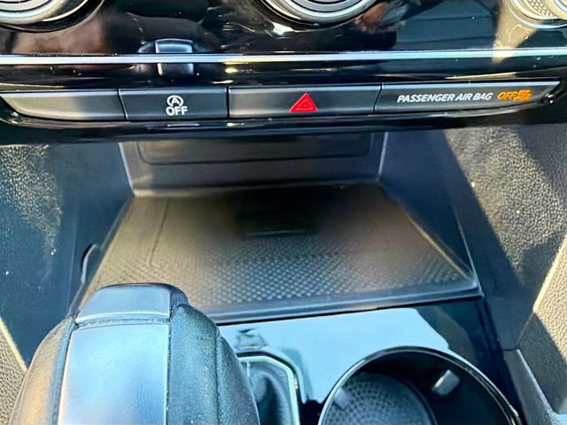 Used 2023 Volkswagen Atlas SEL Premium image 32